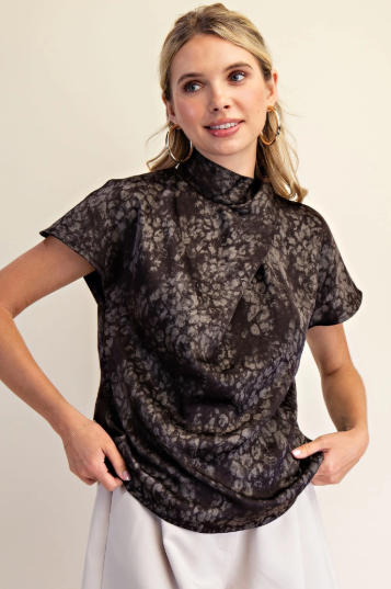 China Collar Short Sleeve Top