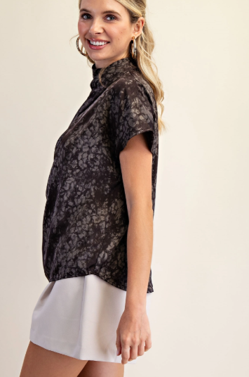 China Collar Short Sleeve Top