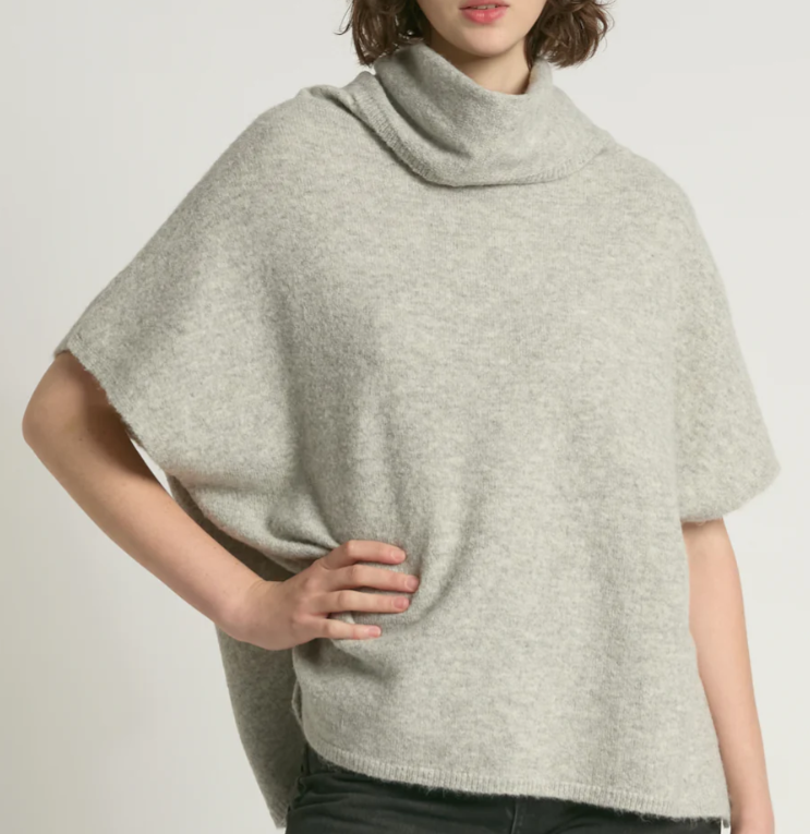 Light Grey Flowy Neck Vest